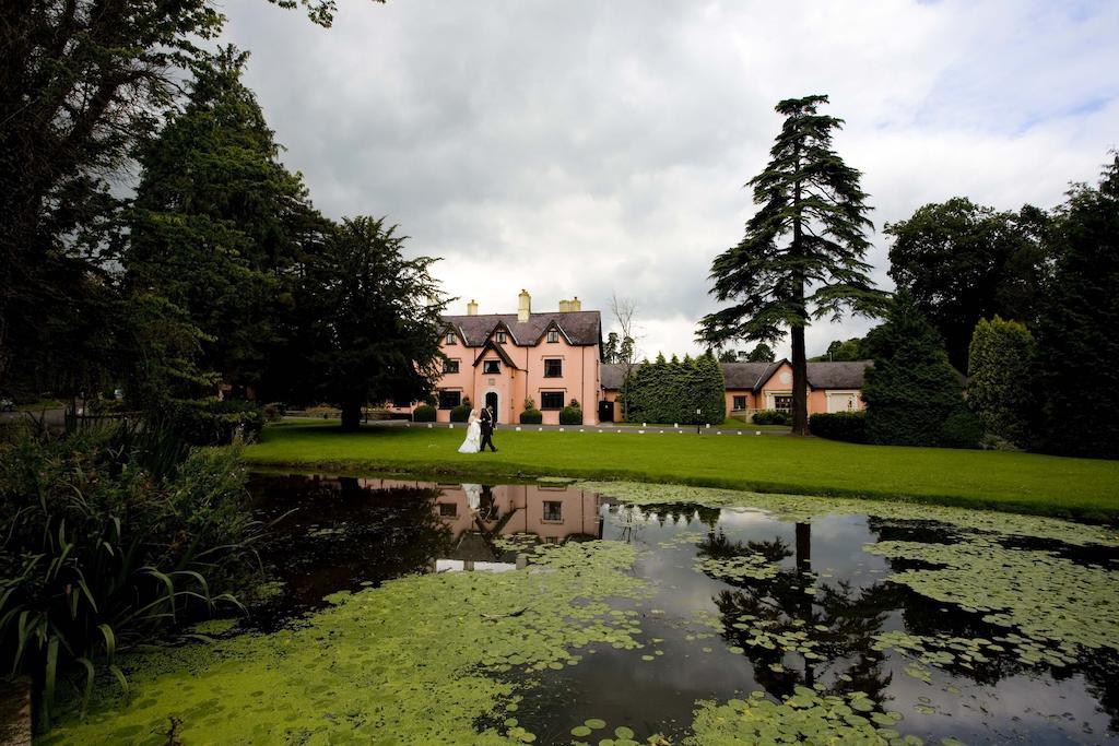 Cwrt Bleddyn Hotel & Spa Usk Bagian luar foto