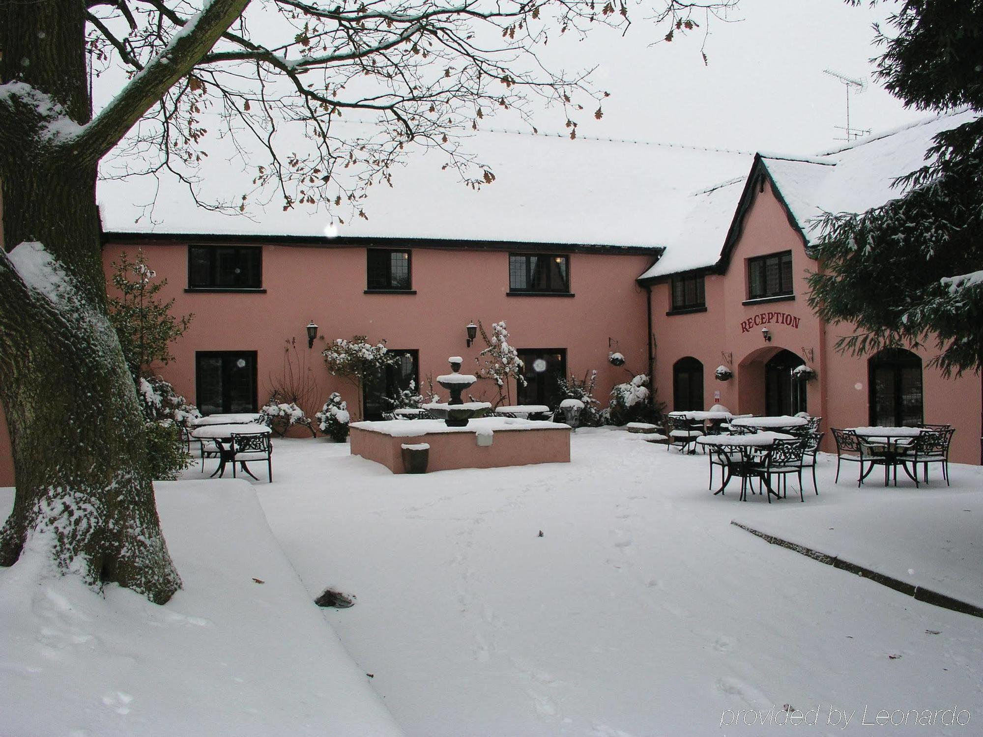 Cwrt Bleddyn Hotel & Spa Usk Bagian luar foto
